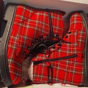 Red plaid boots -NEW IN BOX- size 10